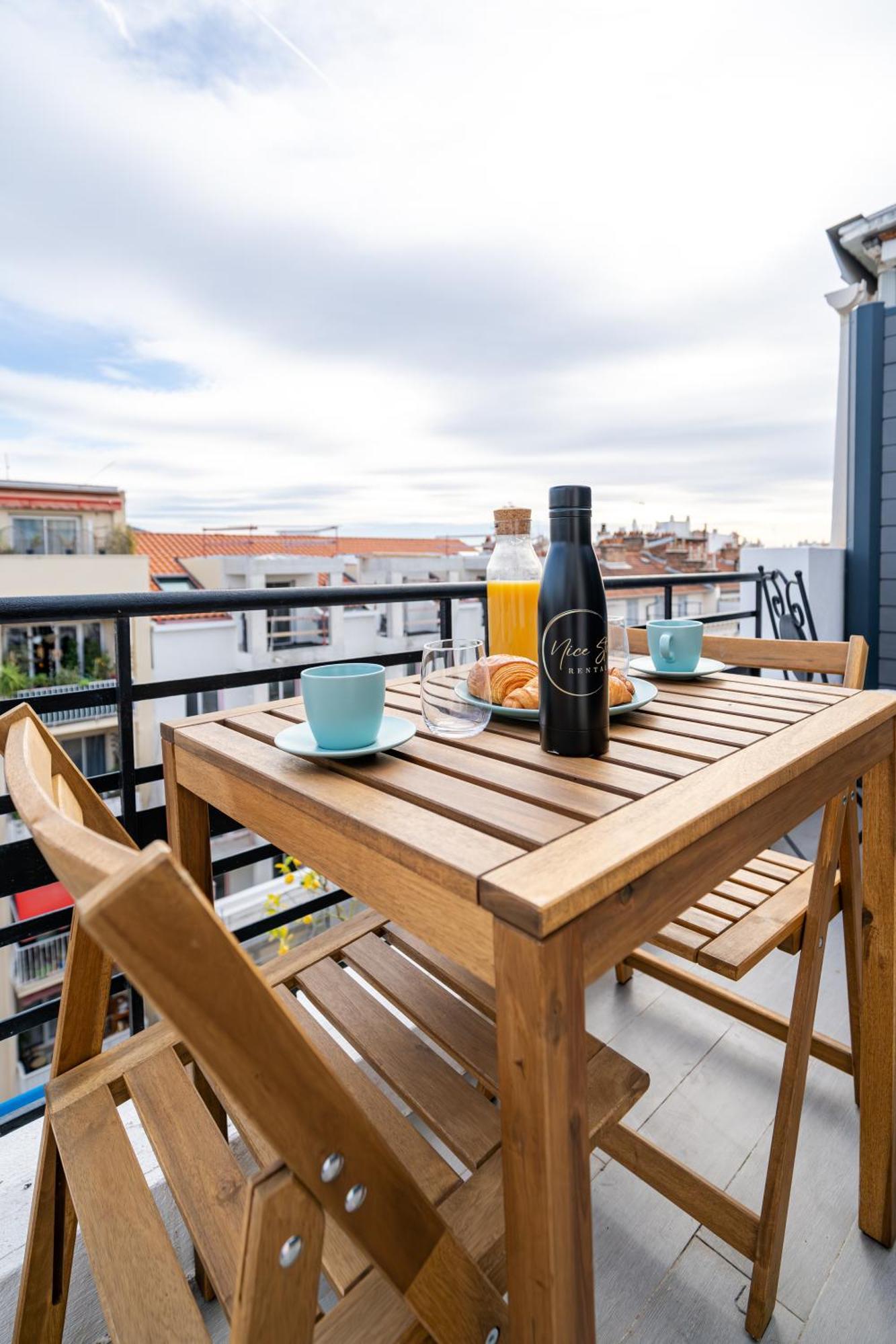 Top Floor Terrace - Dernier Etage Terrasse Cosy Niza Exterior foto